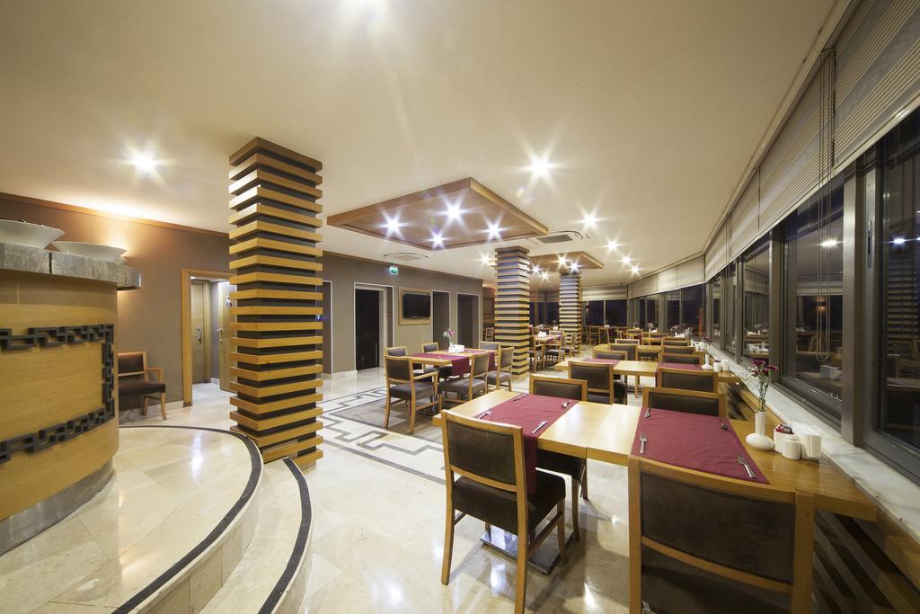 Hotel Delta & Old 3*